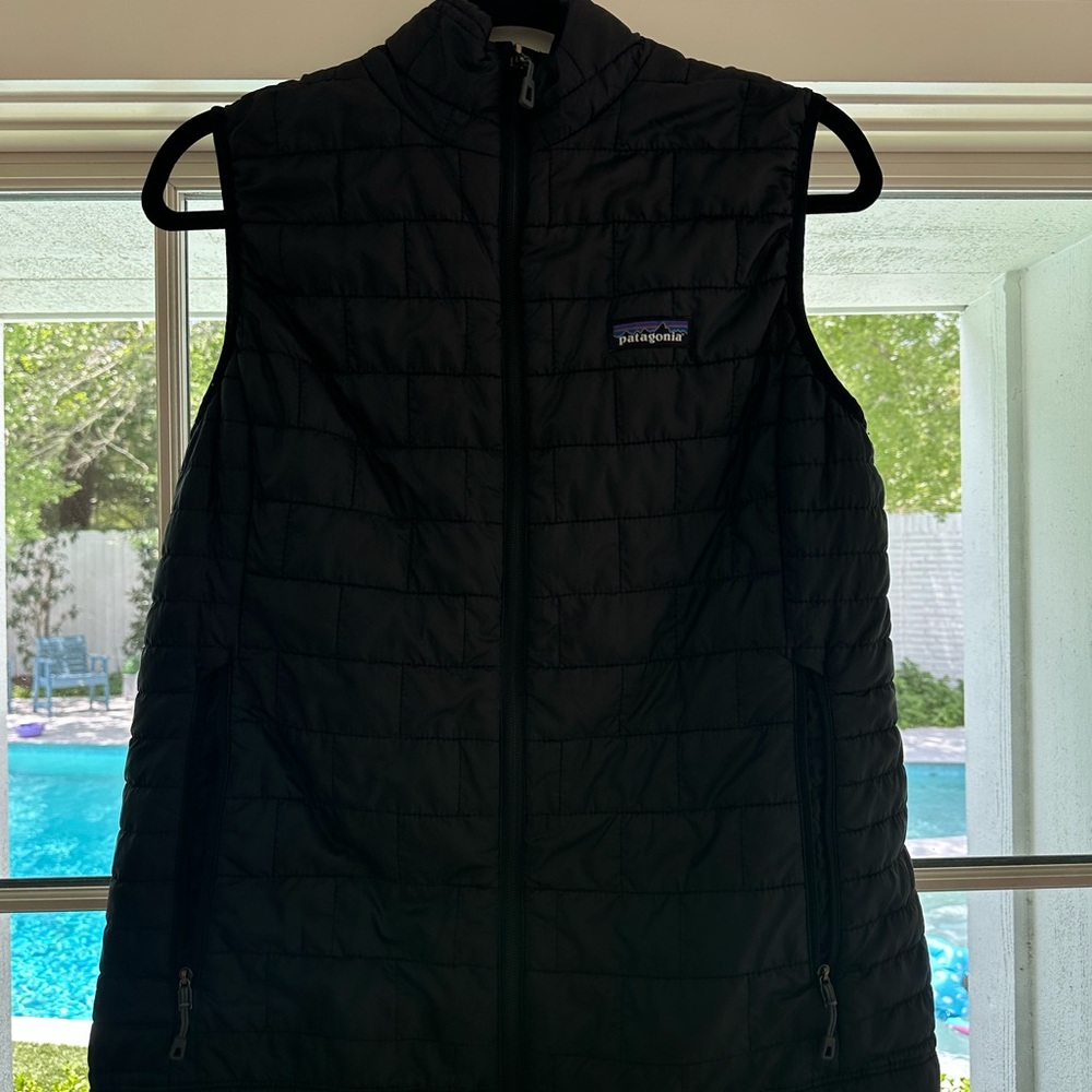 Patagonia Black Quilted Vest